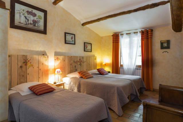 Le Degoutaud Bed and Breakfast Le Barroux Εξωτερικό φωτογραφία