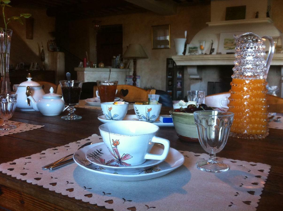 Le Degoutaud Bed and Breakfast Le Barroux Εξωτερικό φωτογραφία
